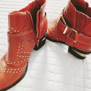 ALDO ankle cowboy bootie. Reddish brown color. Size 8